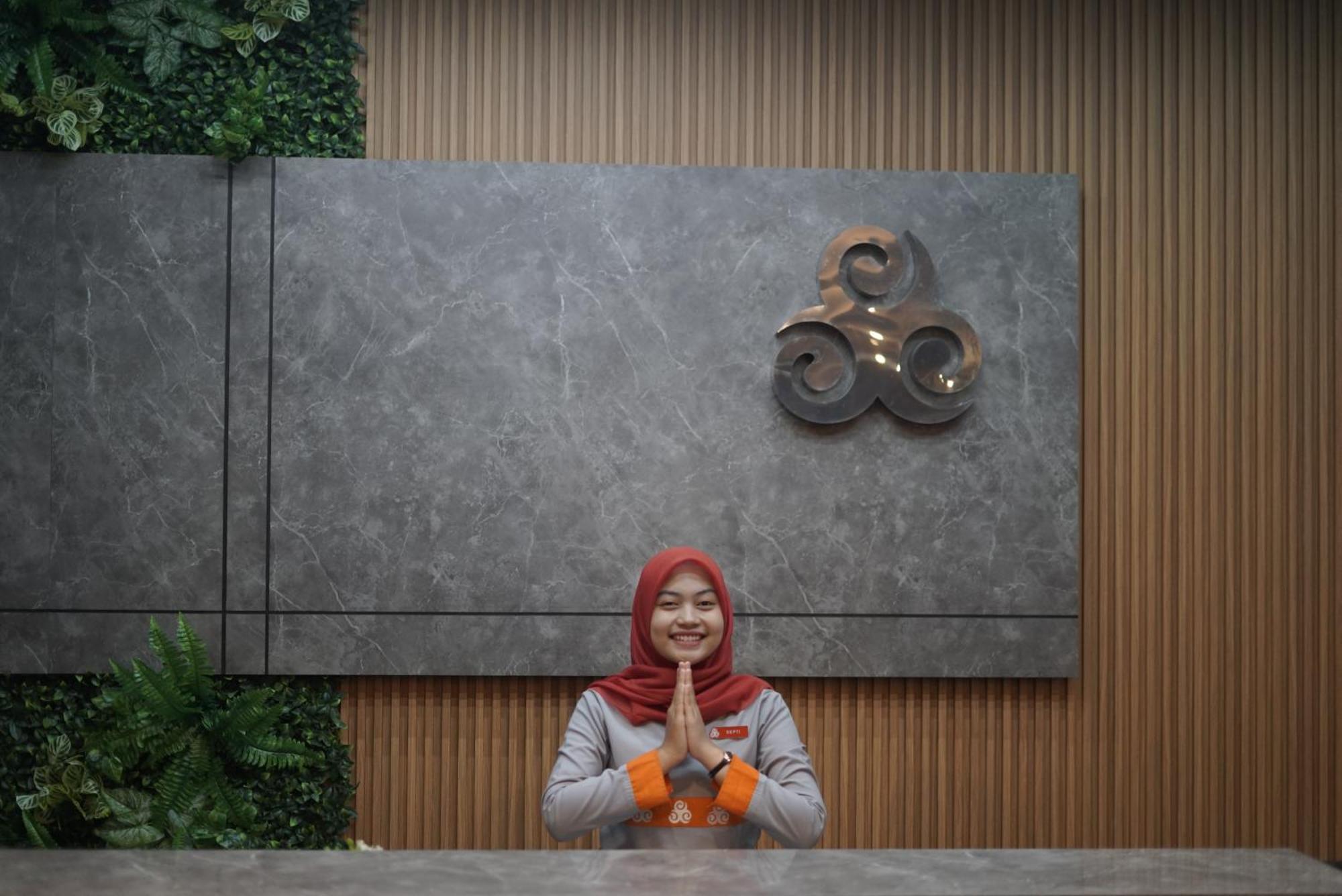 Tjokro Hotel Klaten Экстерьер фото