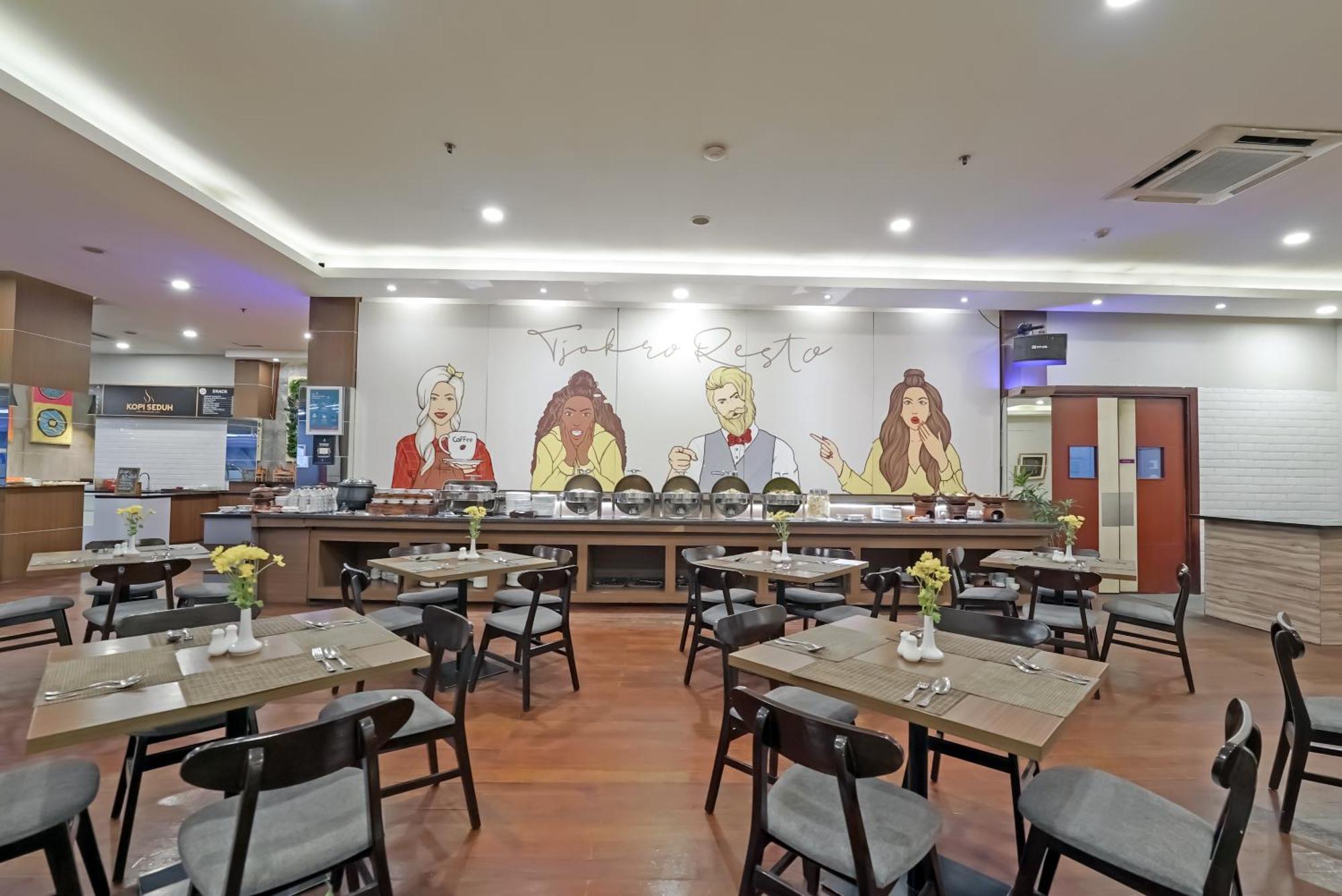 Tjokro Hotel Klaten Экстерьер фото