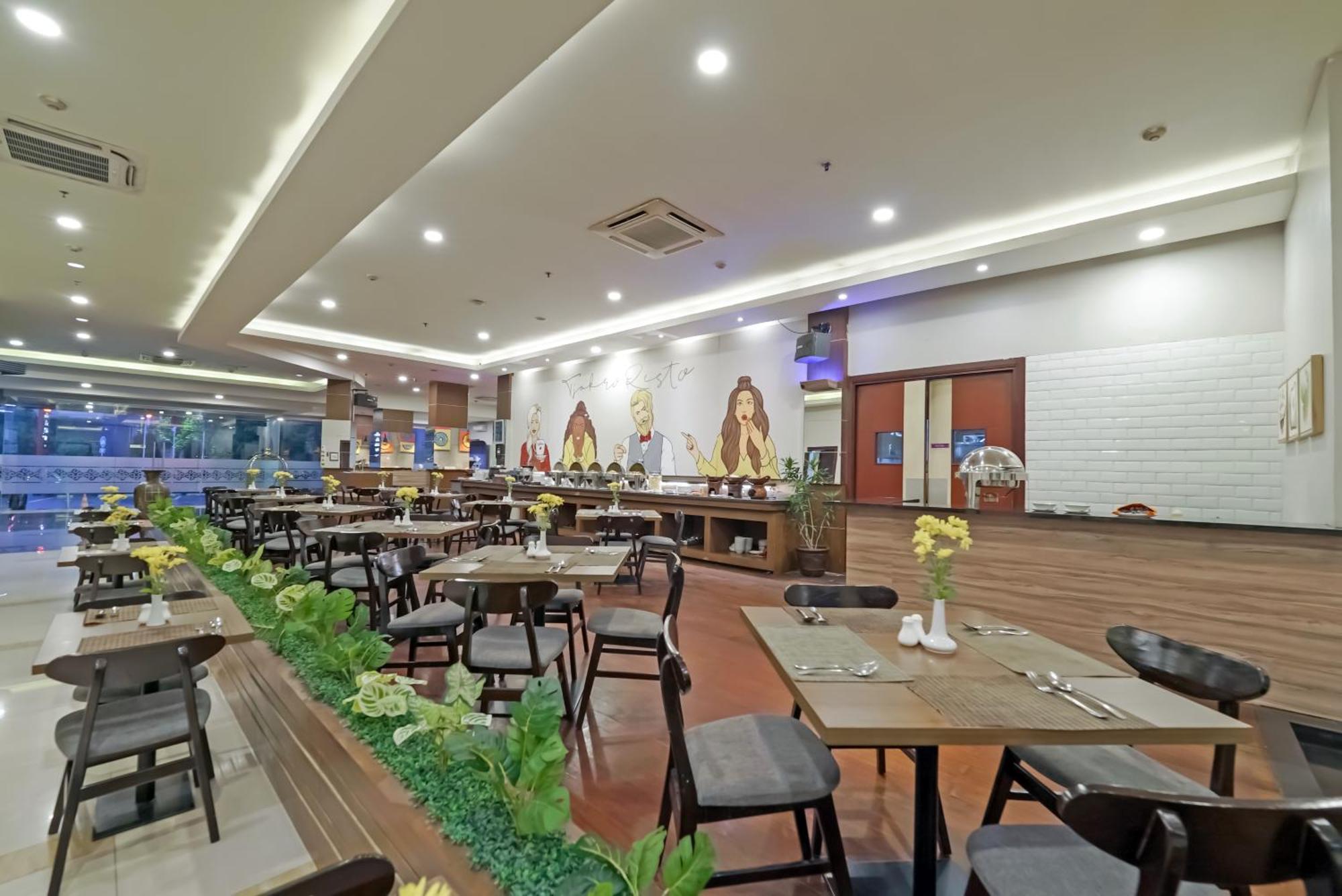 Tjokro Hotel Klaten Экстерьер фото